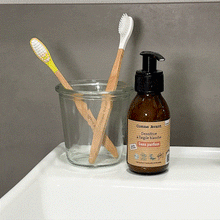 Charger l'image dans la galerie, Brosse à dents en bois rechargeable