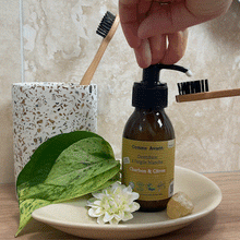 Charger l'image dans la galerie, Dentifrice en pâte au charbon végétal et citron - Version 2