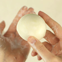 Charger l'image dans la galerie, Soin lavant intime solide à l’huile de Millepertuis