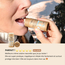 Charger l&#39;image dans la galerie, avis client stick solaire spf50 solide comme avant
